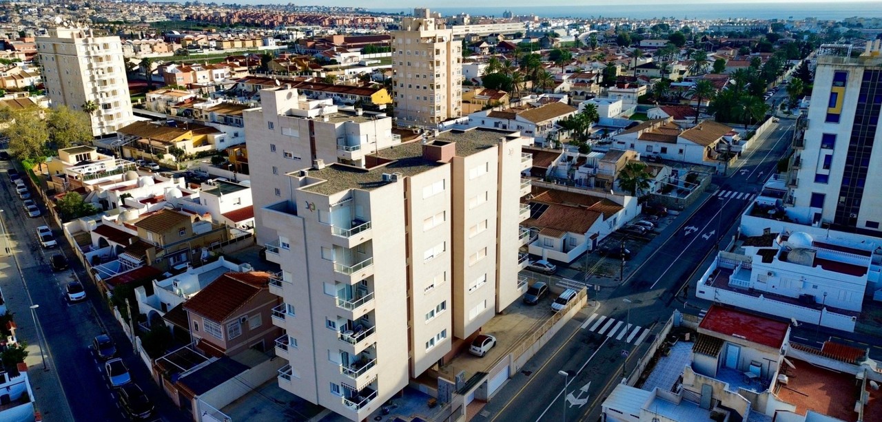 2 bedroom Apartamento se vende en Torrevieja