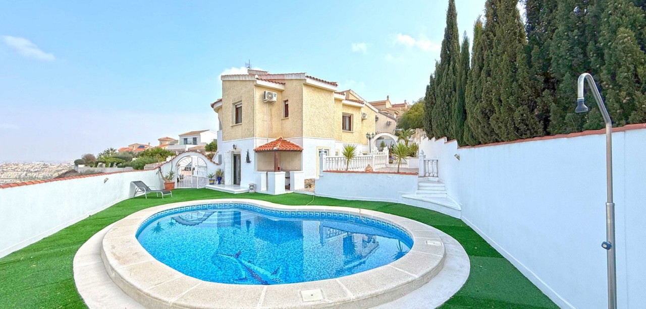 5 bedroom Villa te koop in Ciudad Quesada