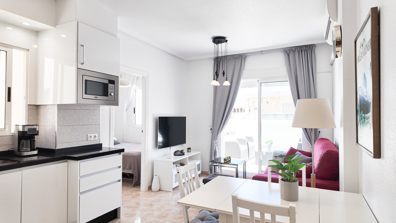 2 bedroom Apartamento se vende en Torrevieja