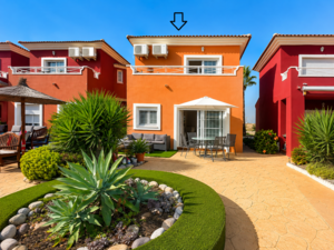 2 bedroom Villa for sale in Altaona Golf and Country Village