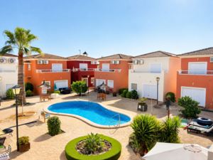 2 bedroom Villa for sale in Altaona Golf and Country Village