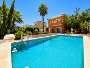 2 bedroom Villa for sale in Altaona Golf and Country Village