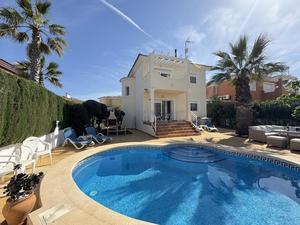 2 bedroom Villa for sale in Altaona Golf and Country Village