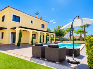 5 bedroom Villa for sale in Altaona Golf and Country Village