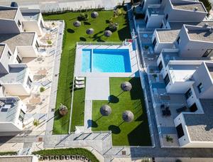 2 bedroom Townhouse for sale in Altaona Golf and Country Village