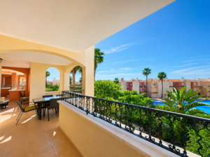 2 bedroom Apartment for sale in Altaona Golf and Country Village