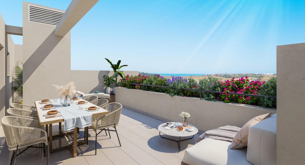 2 bedroom Penthouse for sale in Estepona