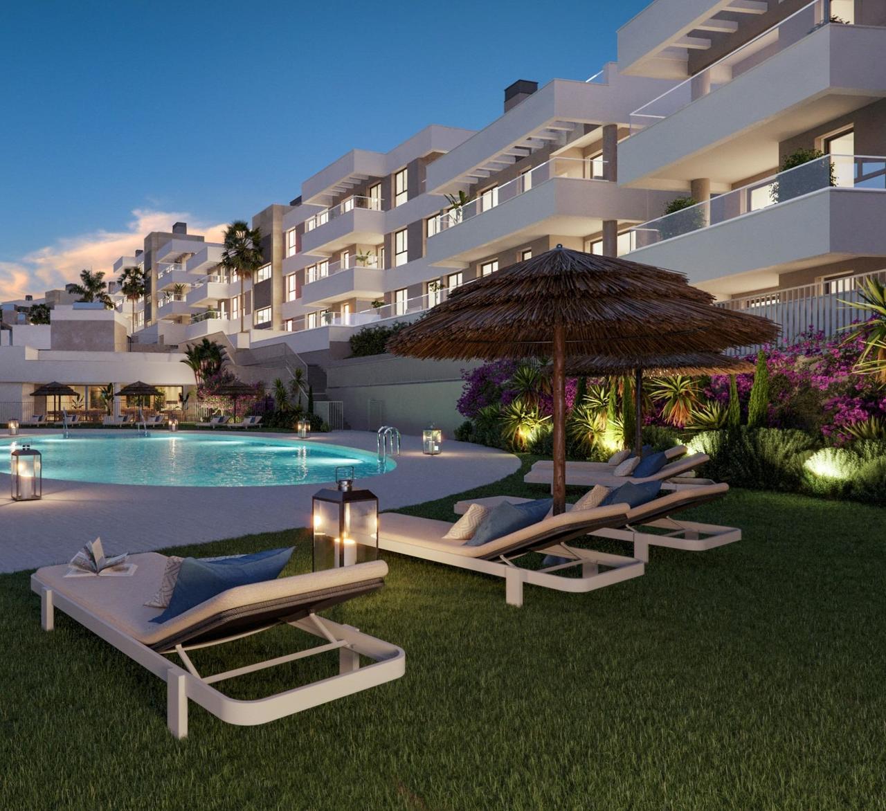 2 bedroom Penthouse for sale in Estepona