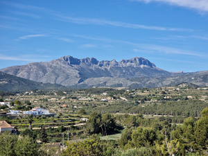Grondstuk te koop in Benissa