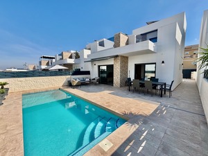 3 bedroom Villa for sale in Benijofar