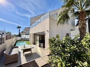 3 Bed Designer Villa on corner plot + solarium + pool - Benijofar Alicante