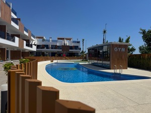 2 bed penthouse, solarium, garage, sea views. Pilar de la Horadada
