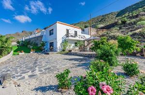 5 bedroom Villa for sale in Los Gigantes