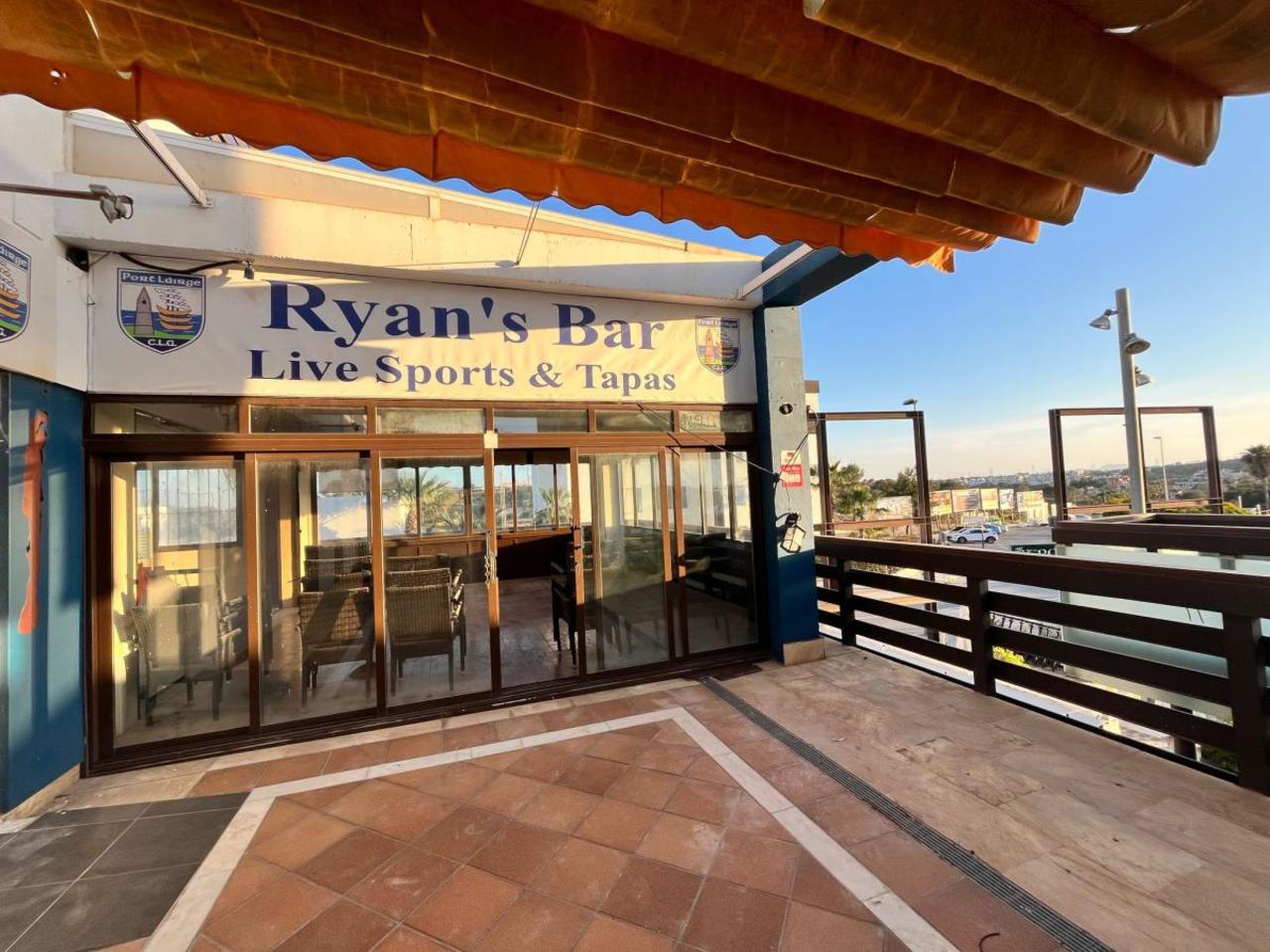 Comercial se vende en Orihuela Costa