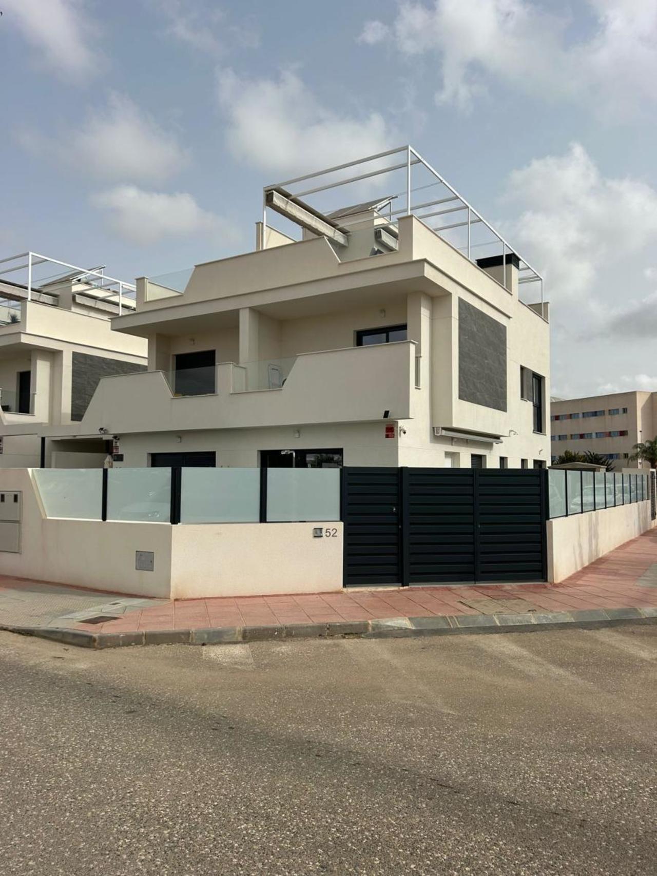 3 bedroom Villa se vende en Santiago de la Ribera 