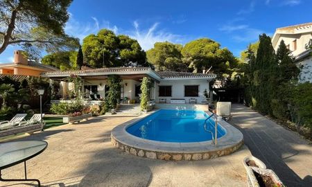 6 schlafzimmer Villa 
zum verkauf in Campoamor