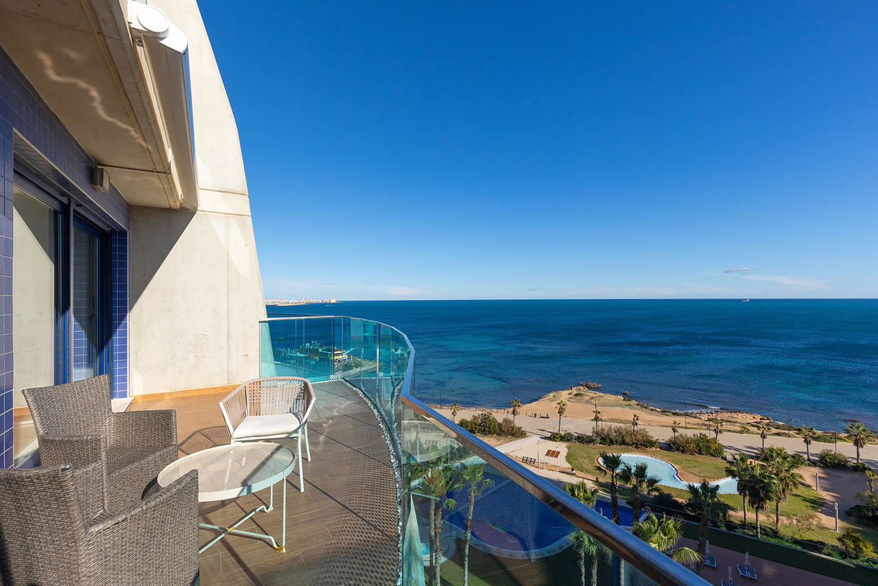 2 bedroom Penthouse for sale in Torrevieja