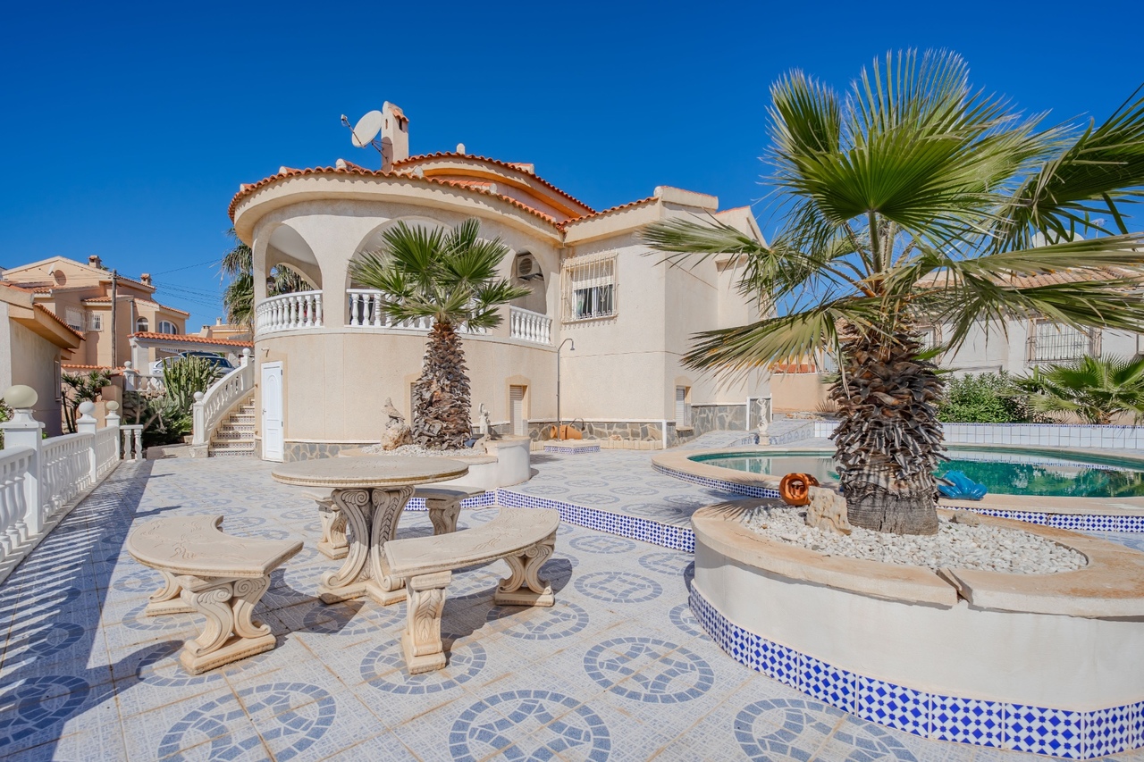 4 bedroom Villa for sale in Ciudad Quesada