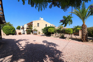 4 slaapkamer Villa te koop in Albatera