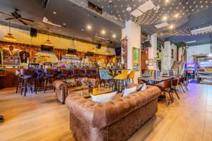 Commercieel te koop in Javea