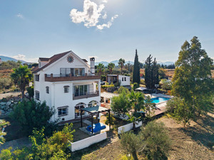 4 slaapkamer Villa te koop in Alhaurin el Grande