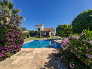 3 slaapkamer Villa te koop in Estepona