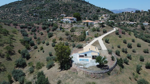 18 slaapkamer Villa te koop in Comares
