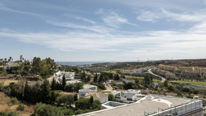 Grondstuk te koop in Estepona