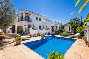 8 slaapkamer Villa te koop in Villanueva del Trabuco