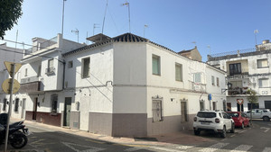 8 slaapkamer Villa te koop in Estepona