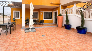 3 slaapkamer Villa te koop in Elche