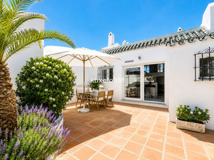 3 slaapkamer Rijtjeshuis te koop in Marbella