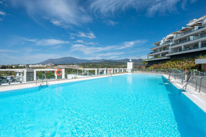 3 slaapkamer Rijtjeshuis te koop in Estepona