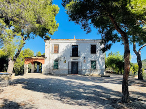 9 slaapkamer Villa te koop in Jijona