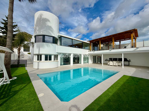 4 slaapkamer Villa te koop in Benalmadena