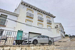 7 slaapkamer Rijtjeshuis te koop in Guaro