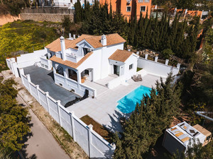 5 slaapkamer Villa te koop in Estepona