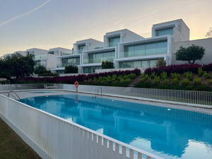 3 slaapkamer Rijtjeshuis te koop in Sotogrande