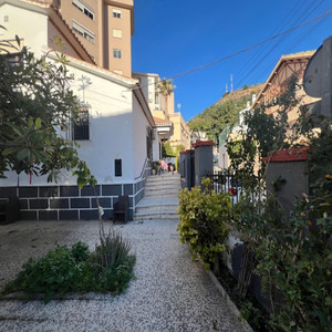 6 slaapkamer Villa te koop in Malaga