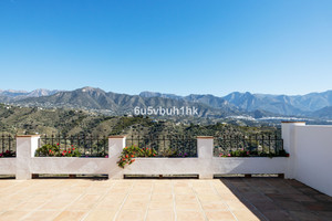 7 slaapkamer Villa te koop in Torrox