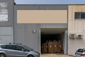 Commercieel te koop in Coin