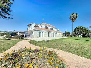 5 slaapkamer Villa te koop in Velez-Malaga