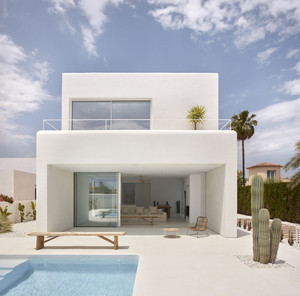 3 slaapkamer Villa te koop in Estepona