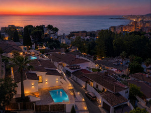 4 slaapkamer Villa te koop in Fuengirola