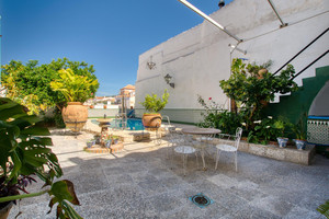12 slaapkamer Rijtjeshuis te koop in Velez-Malaga