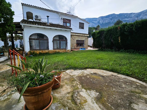6 slaapkamer Villa te koop in Denia