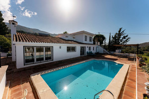 9 slaapkamer Villa te koop in Alhaurin el Grande