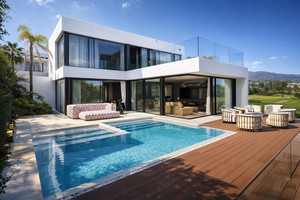 3 slaapkamer Villa te koop in Estepona