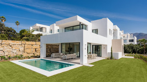3 slaapkamer Villa te koop in Estepona