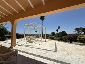 4 slaapkamer Villa te koop in Estepona